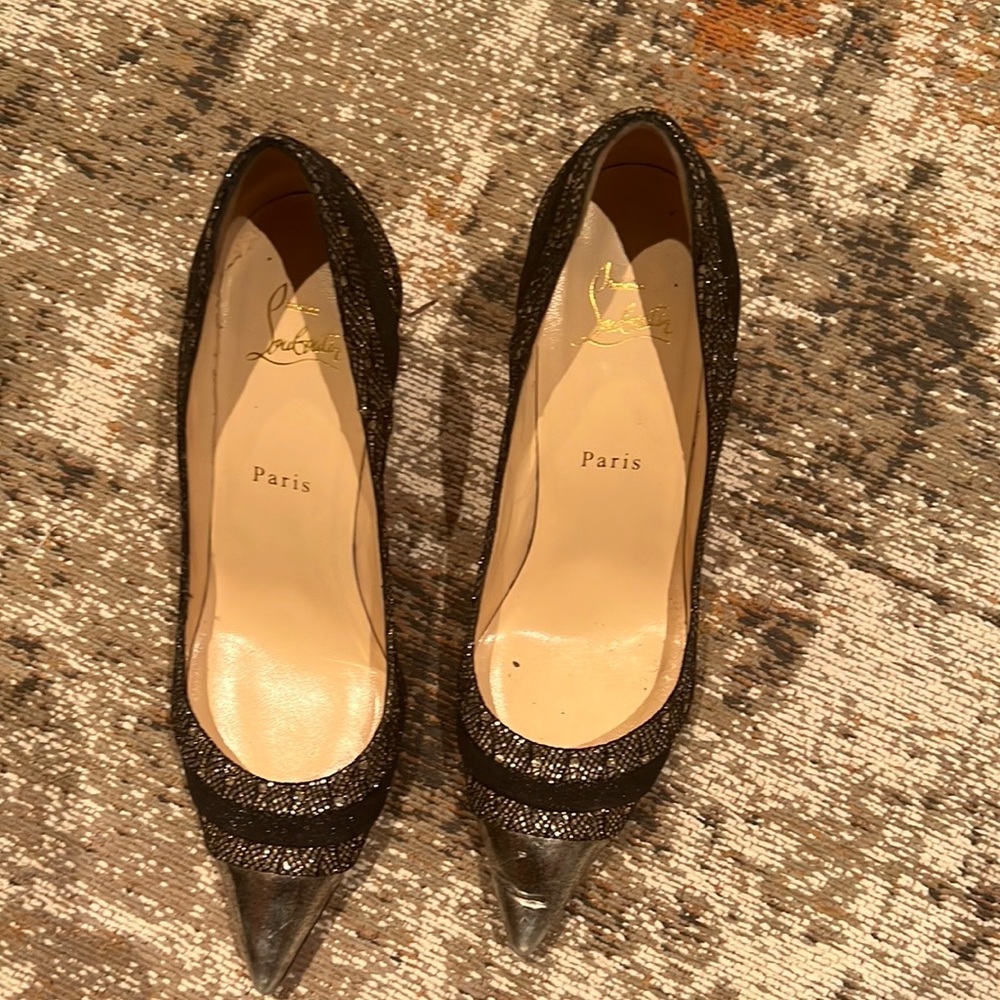 Christian louboutin size 38.5. Comes with original dust bag box and bag.